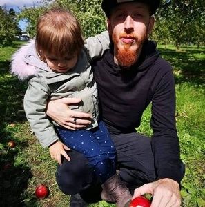 Meet your Posher, Jonathan